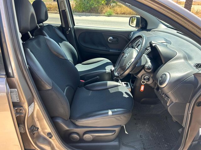 NISSAN NOTE TEKNA 1.4 PETROL SPANISH RHD IN SPAIN 74000 MILES SUPERB 2013
